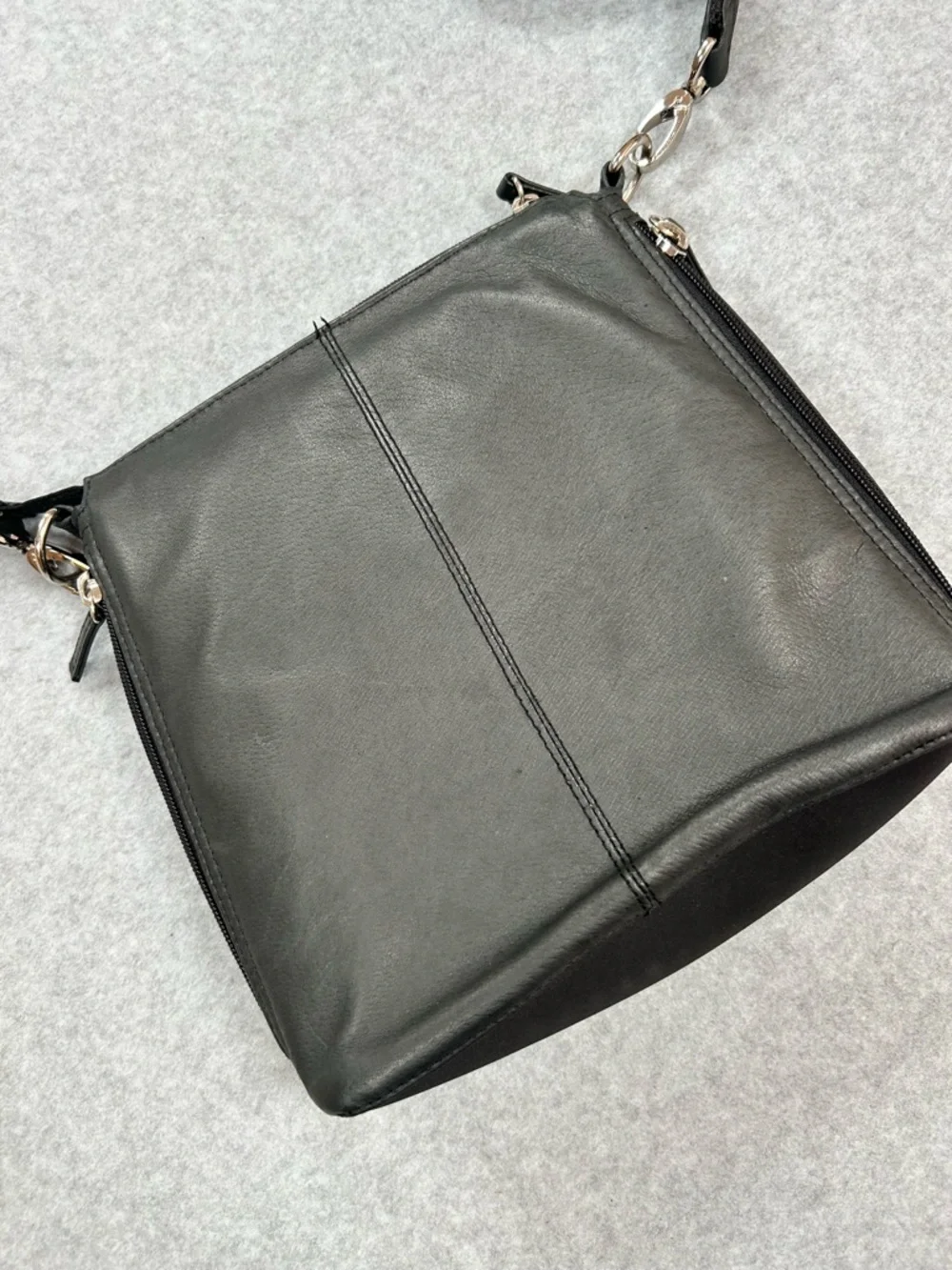 Gun‎ Tote’n Mamas Black Leather Crossbody Bag Concealed Carry Purse